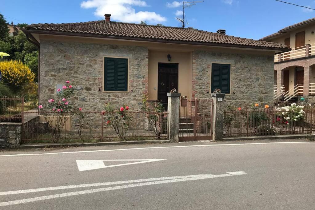 Campiglia dʼOrcia Villetta Indipendente Con Giardino מראה חיצוני תמונה